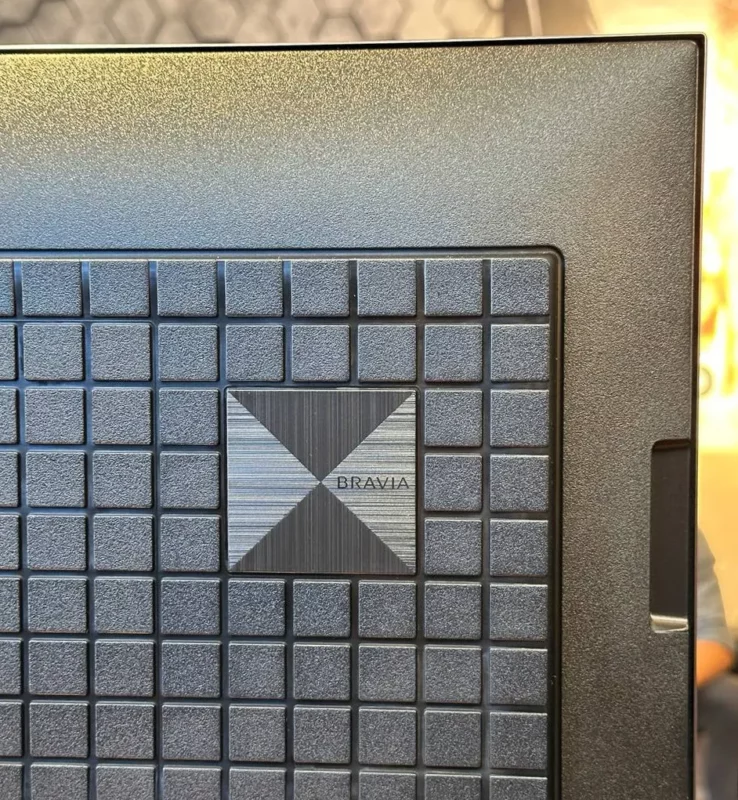 - تلویزیون سونی X90L تلویزیون سونی X90L