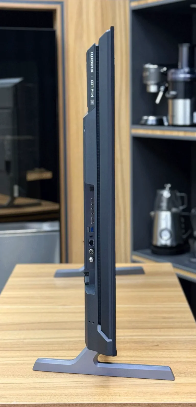 S Pro MiniLED (16) S Pro MiniLED (16)