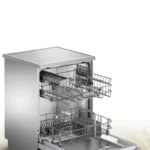 تصویر در باز و سبدهای ظرفشویی بوش SMS45DI10Q نقره‌ای